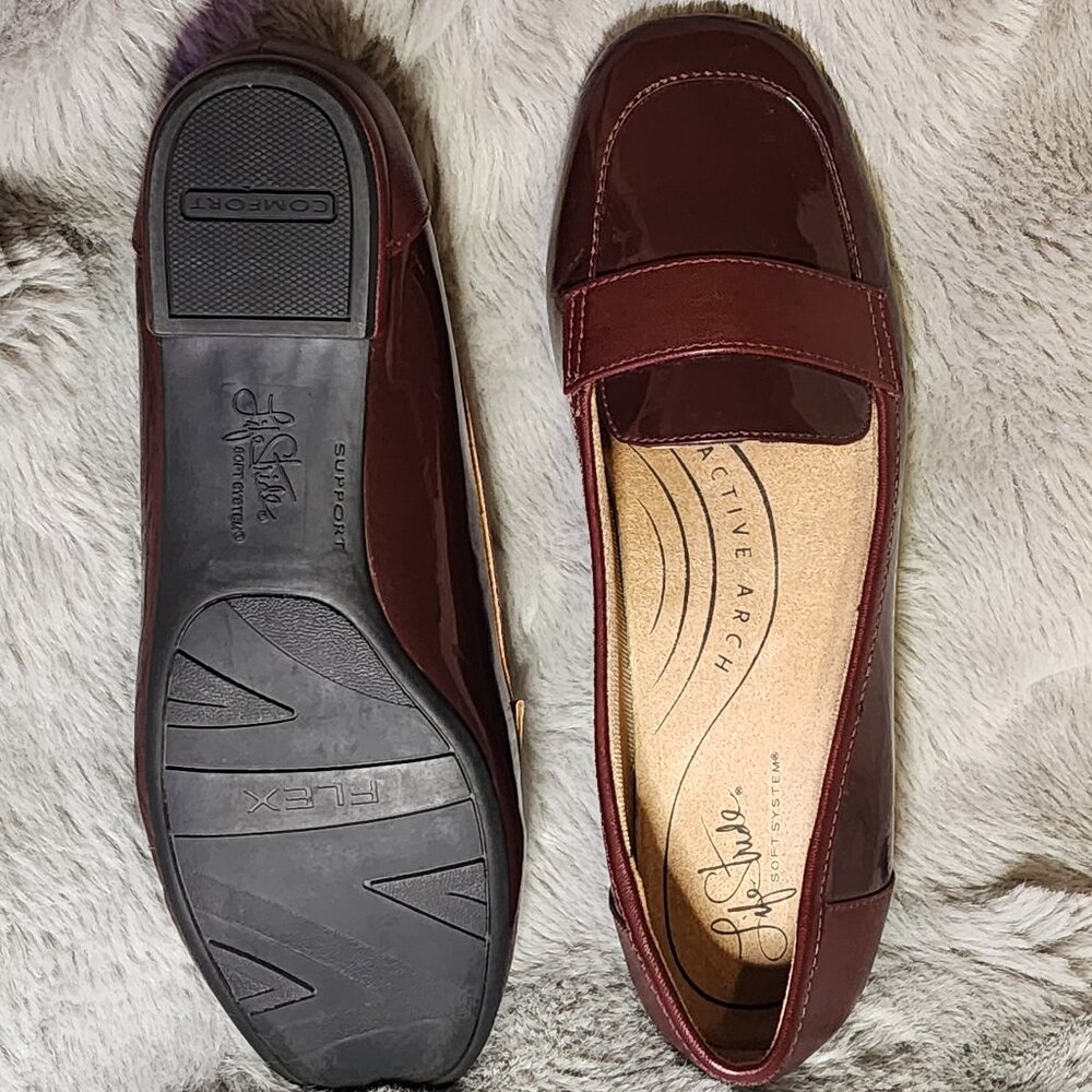 EUC Burgandy life stride patent leather flats 8 W - Picture 3 of 11